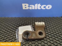 Кронштейн усилителя бампера правый